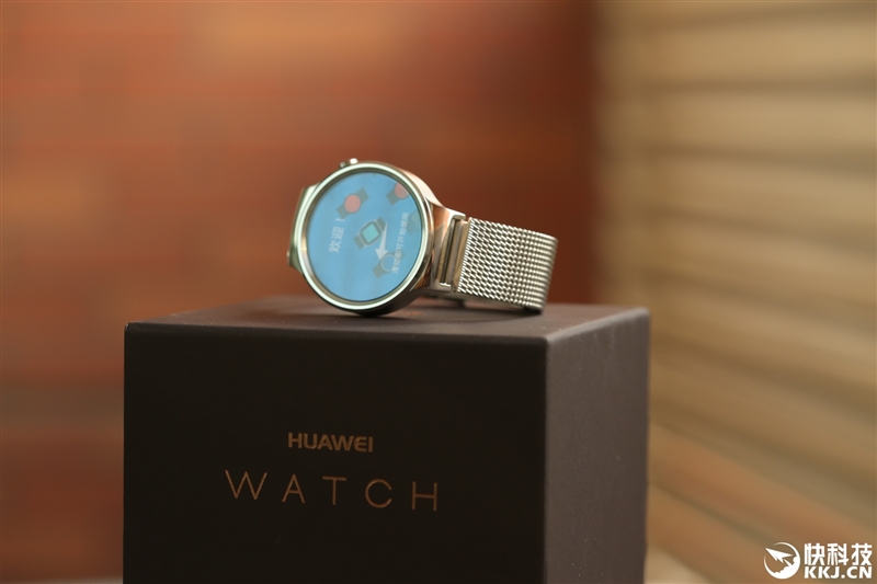 天博体育官方平台入口智能手表依然精湛！HUAWEI WATCH体验评测(图1)